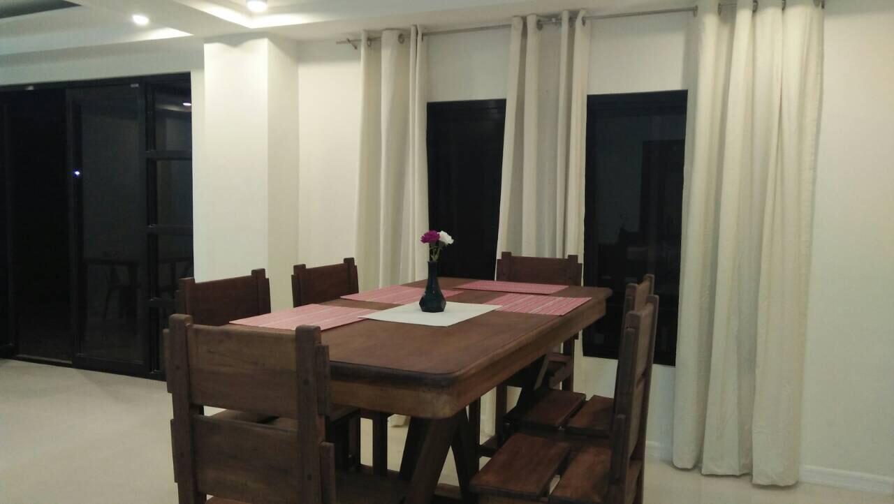 The Guest House Laoag Exterior photo
